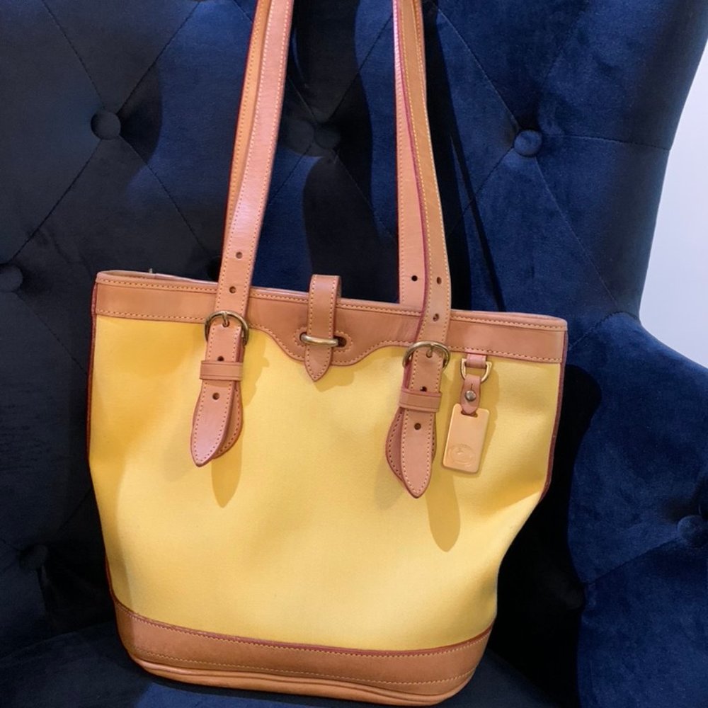 Dooney & Bourke Bag